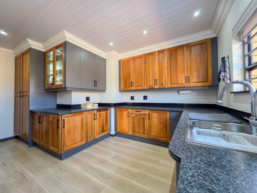3 Bedroom Property for Sale in Stilbaai Wes Western Cape